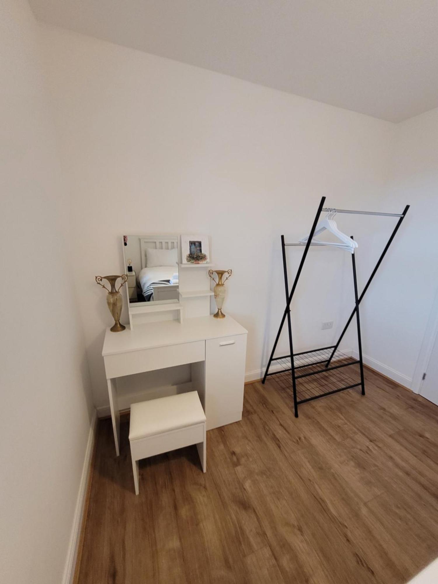Skylark Apartment Peacehaven Екстериор снимка
